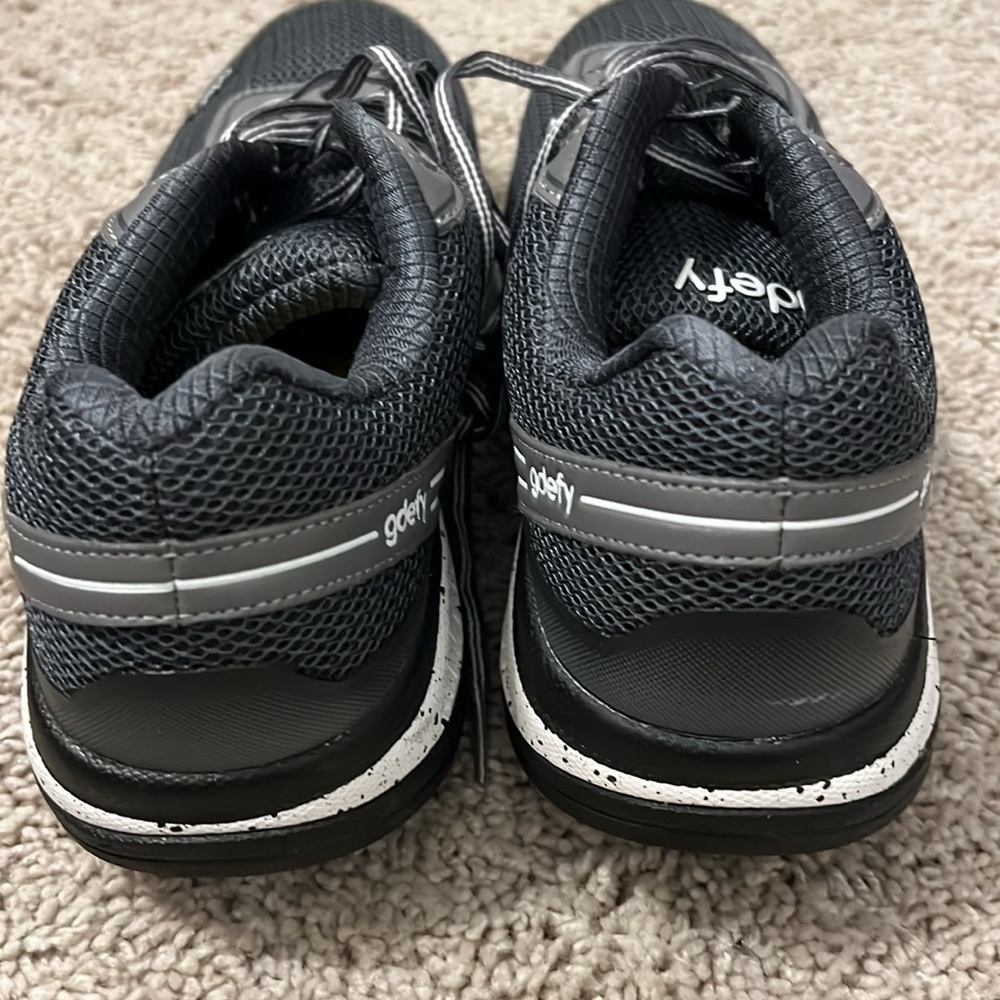 Gdefy Mighty Walk Gravity Defyer women’s size 10 gray and white sneakers - Picture 7 of 7
